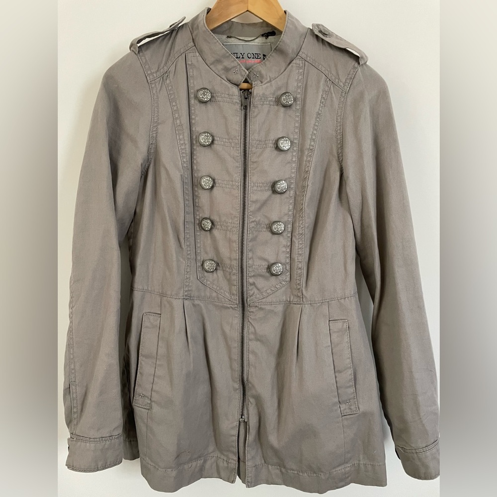 Casual coat. Unique find. Barely worn. Excellent condition.